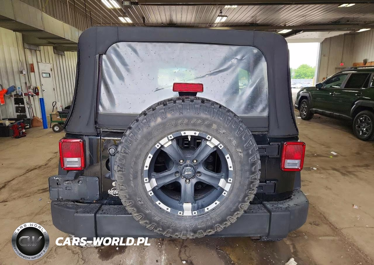 2009 Jeep Wrangler Unlimited X VIN:1J4GA39129L768352 - 6