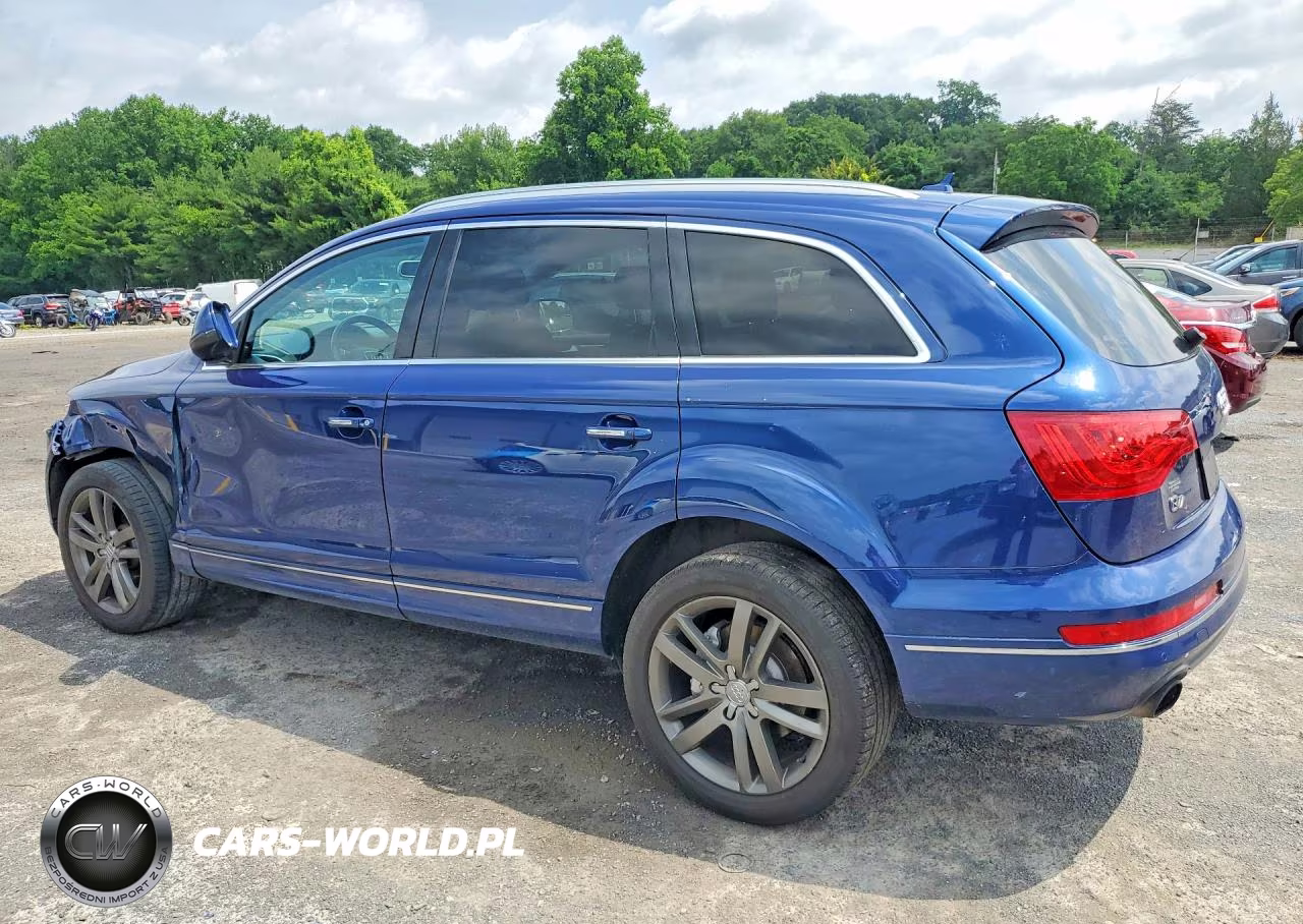 2015 Audi Q7 Premium Plus VIN:WA1LGAFE8FD025256 - 2