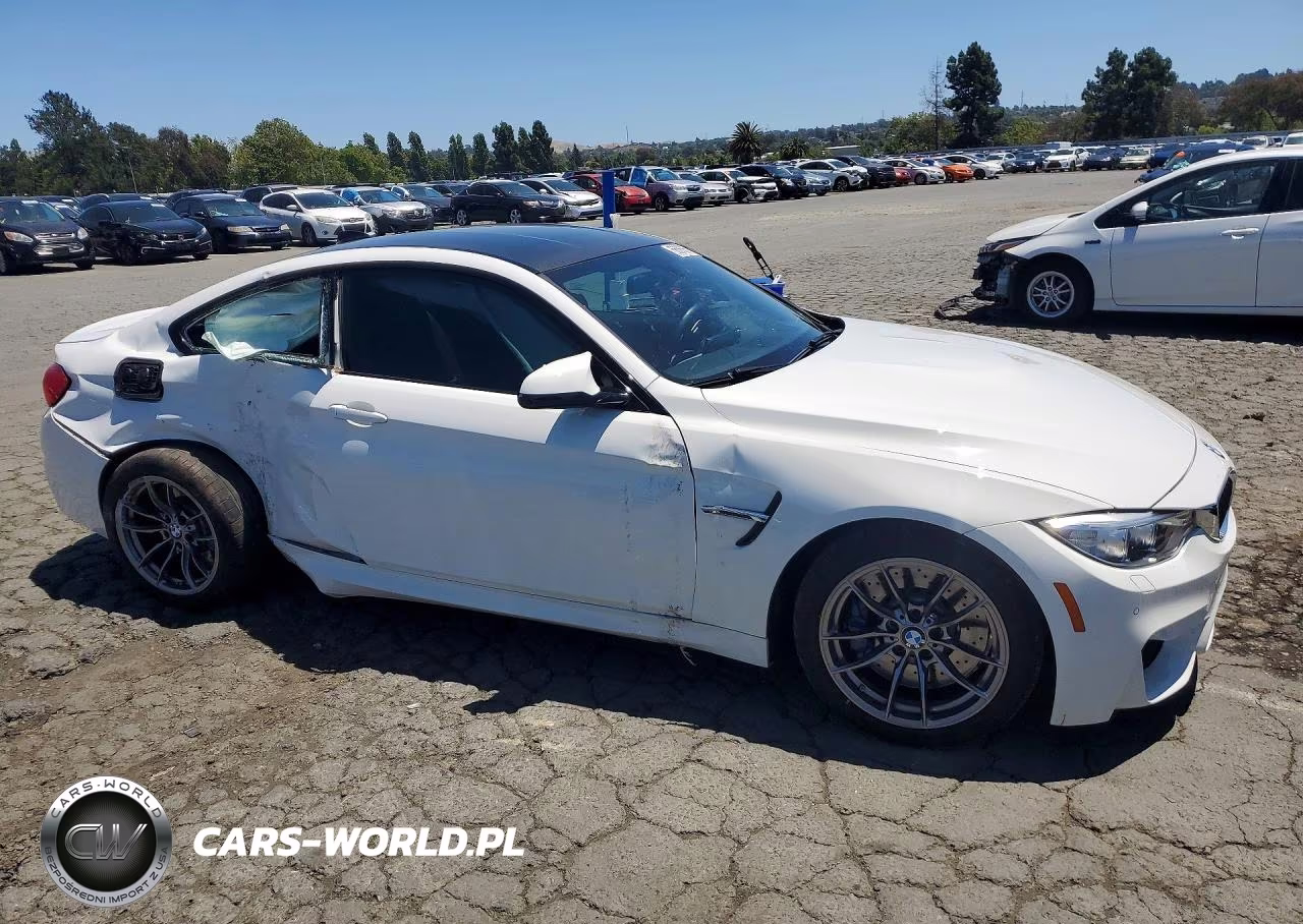 2015 BMW M4 VIN:WBS3R9C58FK330070 - 4