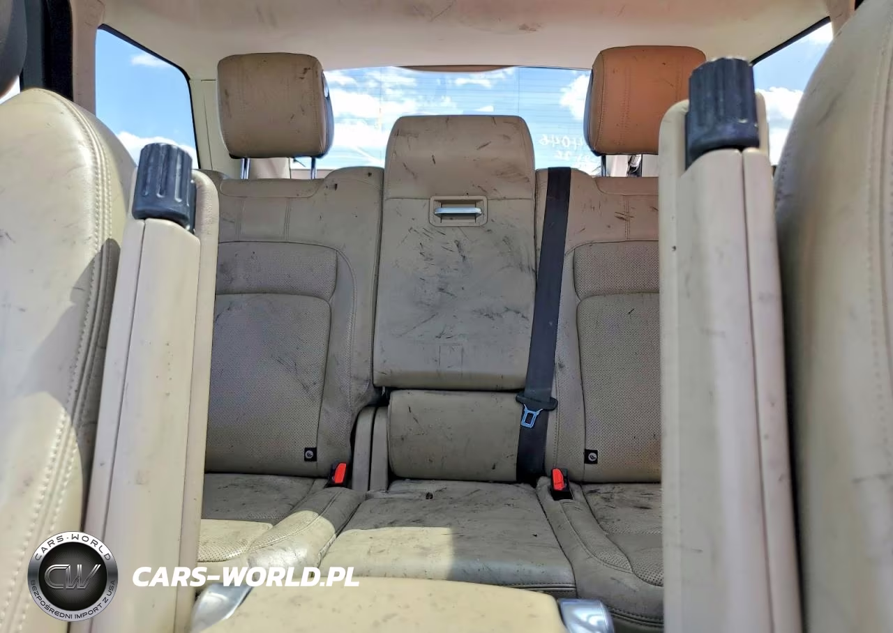 2019 Land Rover Range Rover Hse VIN:SALGS2SV9KA544046 - 10
