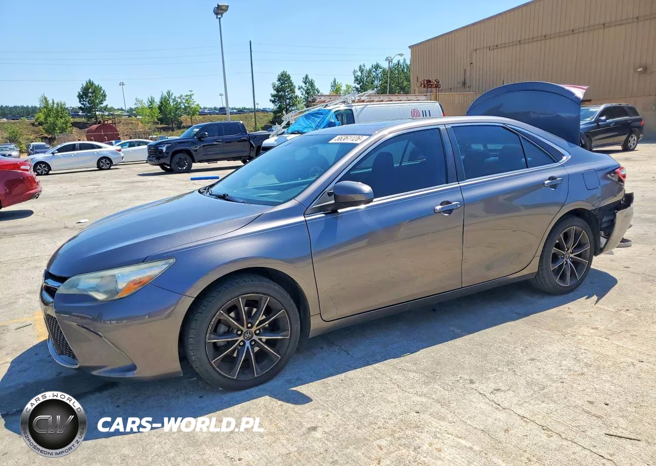 2016 Toyota Camry Xse