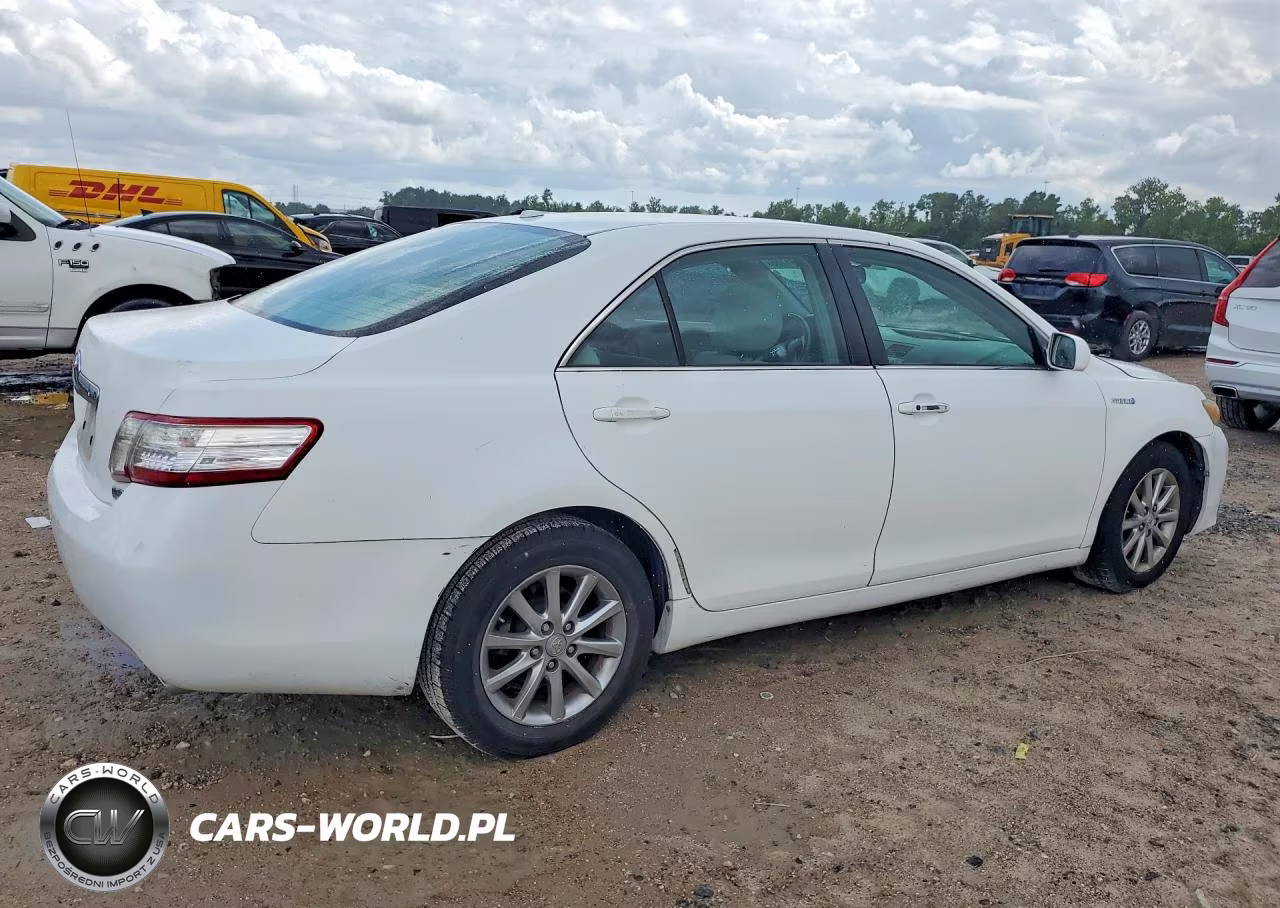 2010 Toyota Camry Hybrid VIN:4T1BB3EK1AU118742 - 3
