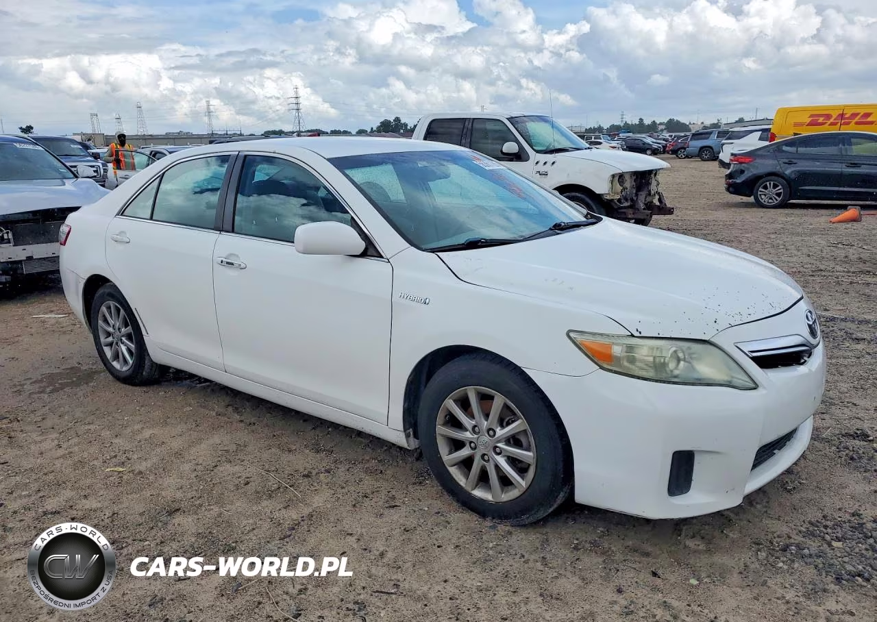 2010 Toyota Camry Hybrid VIN:4T1BB3EK1AU118742 - 4