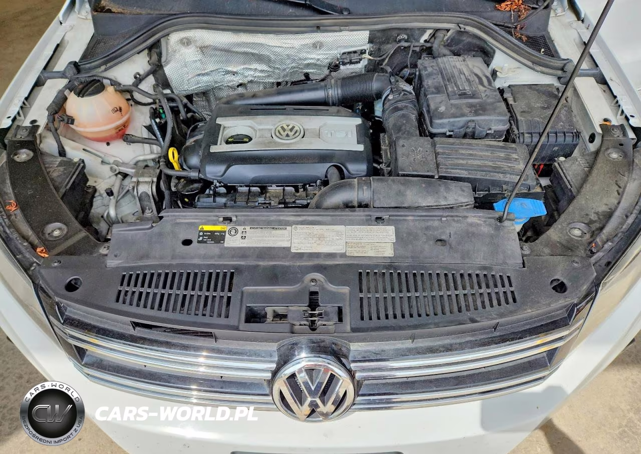 2017 Volkswagen Tiguan Sport VIN:WVGUV7AX1HW509056 - 12