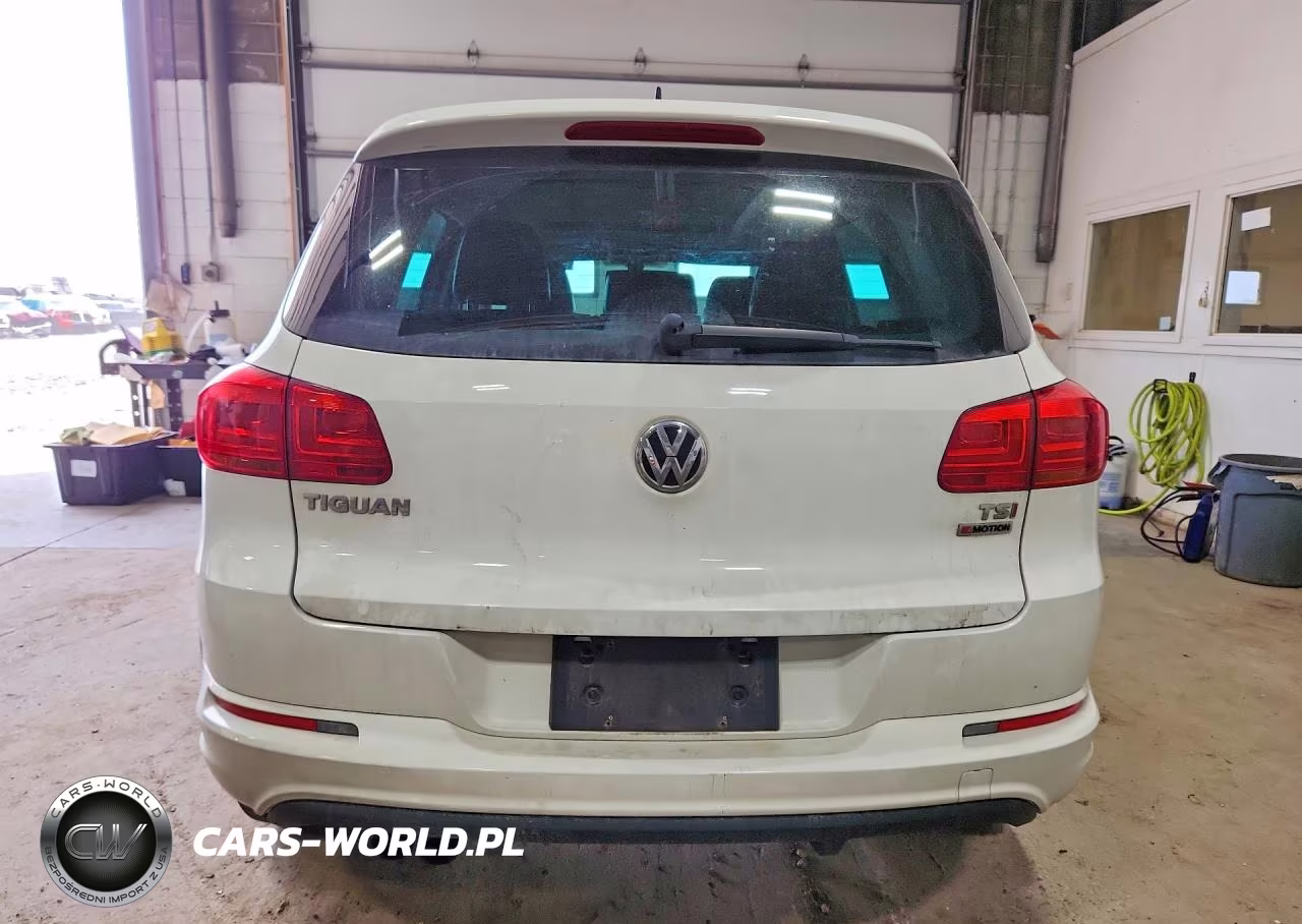 2017 Volkswagen Tiguan Sport VIN:WVGUV7AX1HW509056 - 6