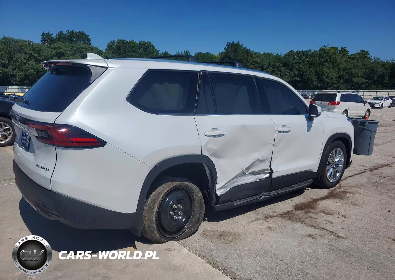 2026 Toyota Grand Highlander Platinum VIN:5TDAAAB56TS117373 - 3