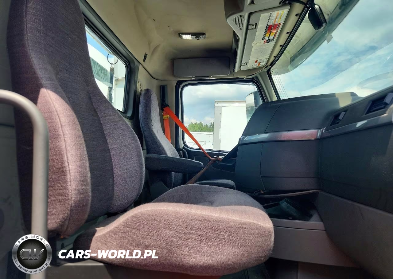 2019 Volvo Vnr - Semi Truck VIN:4V4WC9EH6KN219205 - 6