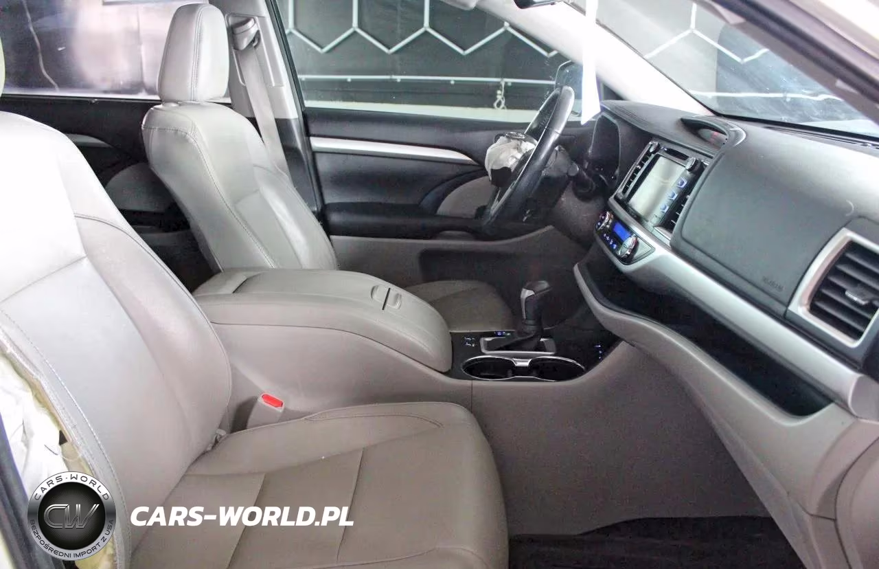 2018 Toyota Highlander Xle VIN:5TDJZRFH4JS883515 - 5