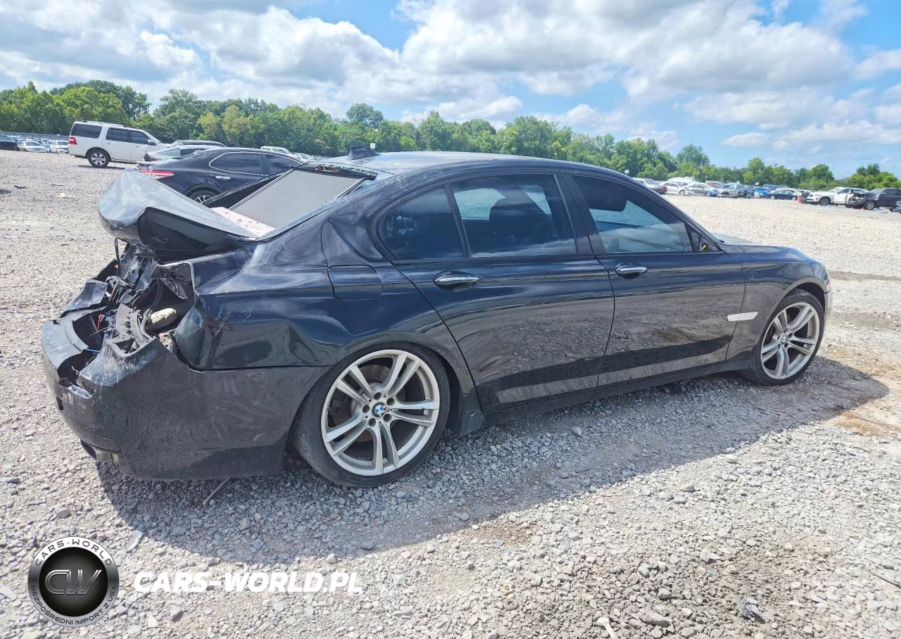 2013 BMW 740 I VIN:WBAYA6C55DD143709 - 3