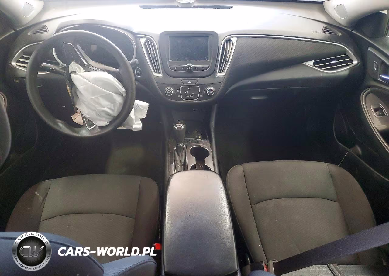 2018 Chevrolet Malibu Ls VIN:1G1ZC5ST8JF252573 - 8