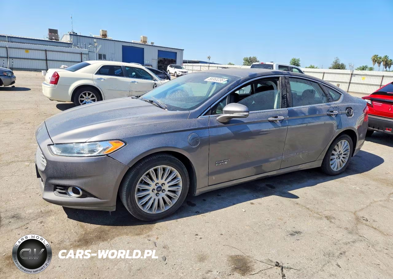 2014 Ford Fusion Titanium Phev