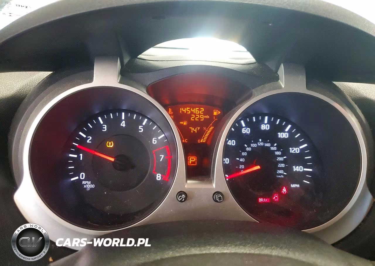 2011 Nissan Juke S VIN:JN8AF5MV7BT024971 - 9