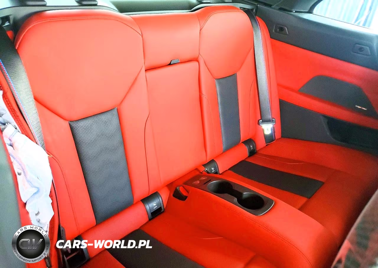 2023 BMW M4 Competition VIN:WBS33BA00PCM43846 - 10