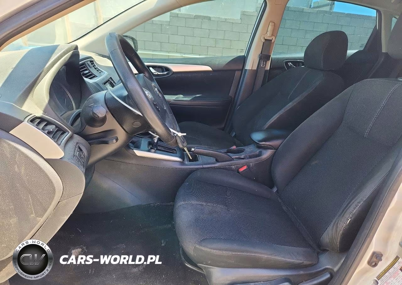 2018 Nissan Sentra S VIN:3N1AB7AP5JY333405 - 7
