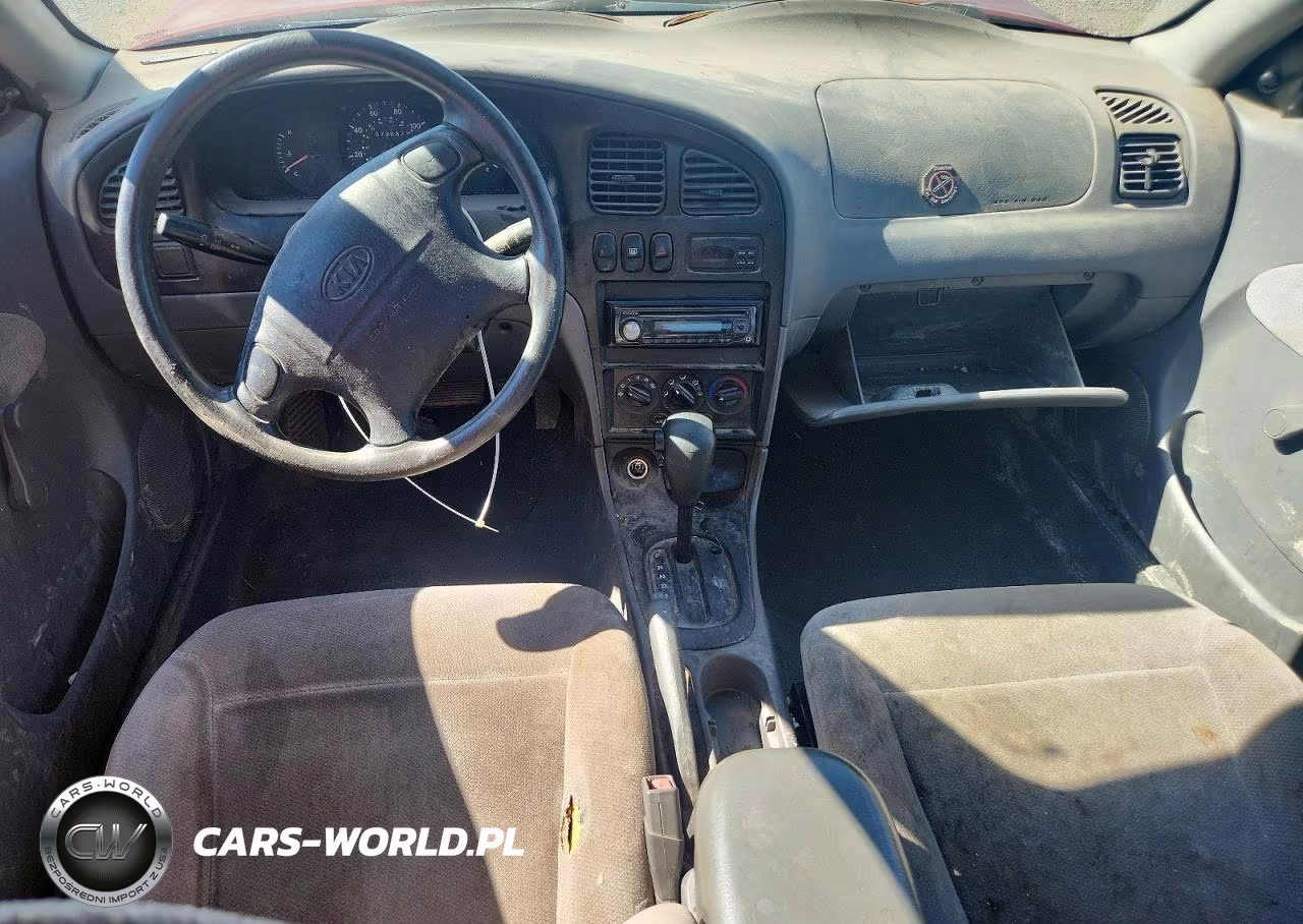 2000 Kia Sephia Base VIN:KNAFB1211Y5882677 - 8