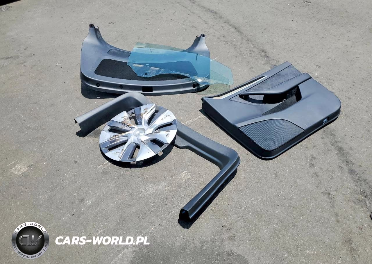 2023 Tesla Model Y VIN:7SAYGDEE8PA066222 - 13