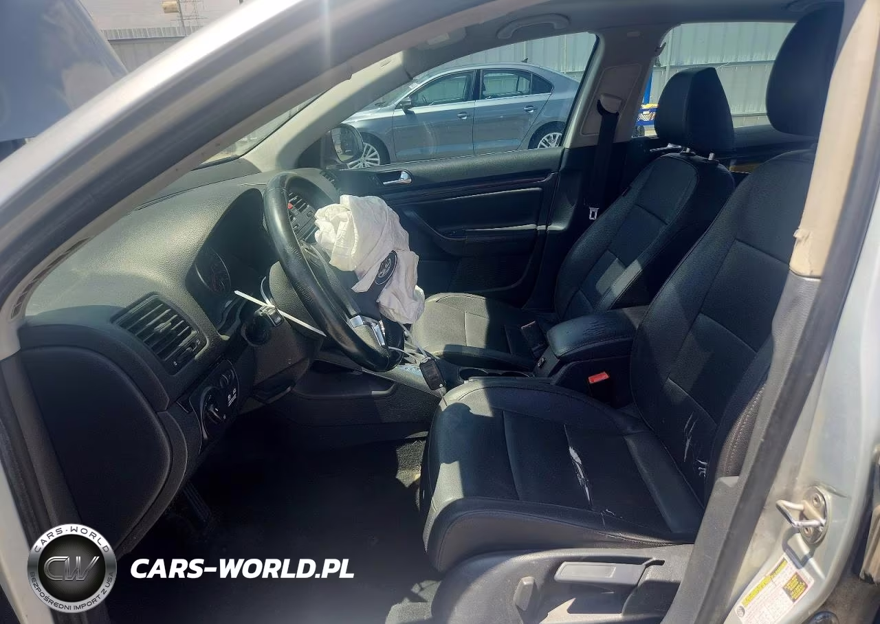 2010 Volkswagen Jetta Tdi VIN:3VWRL7AJ0AM057695 - 7