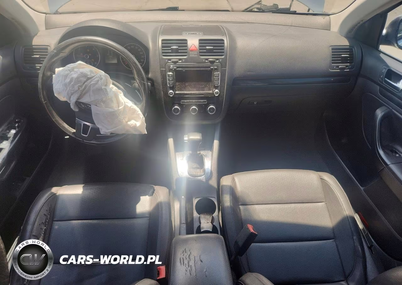 2010 Volkswagen Jetta Tdi VIN:3VWRL7AJ0AM057695 - 8