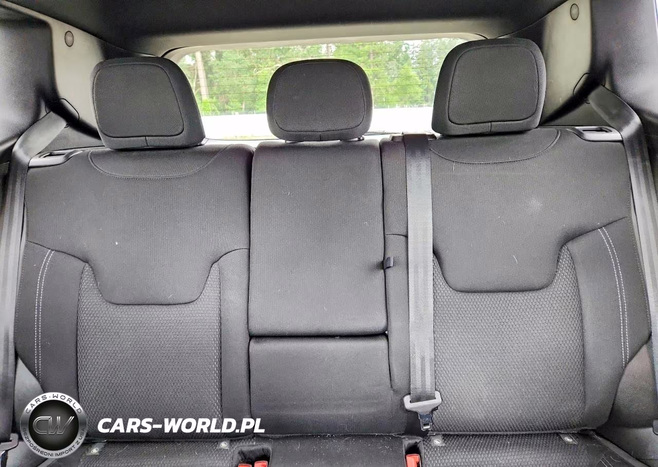 2022 Jeep Renegade Altitude VIN:ZACNJDE10NPN52415 - 10