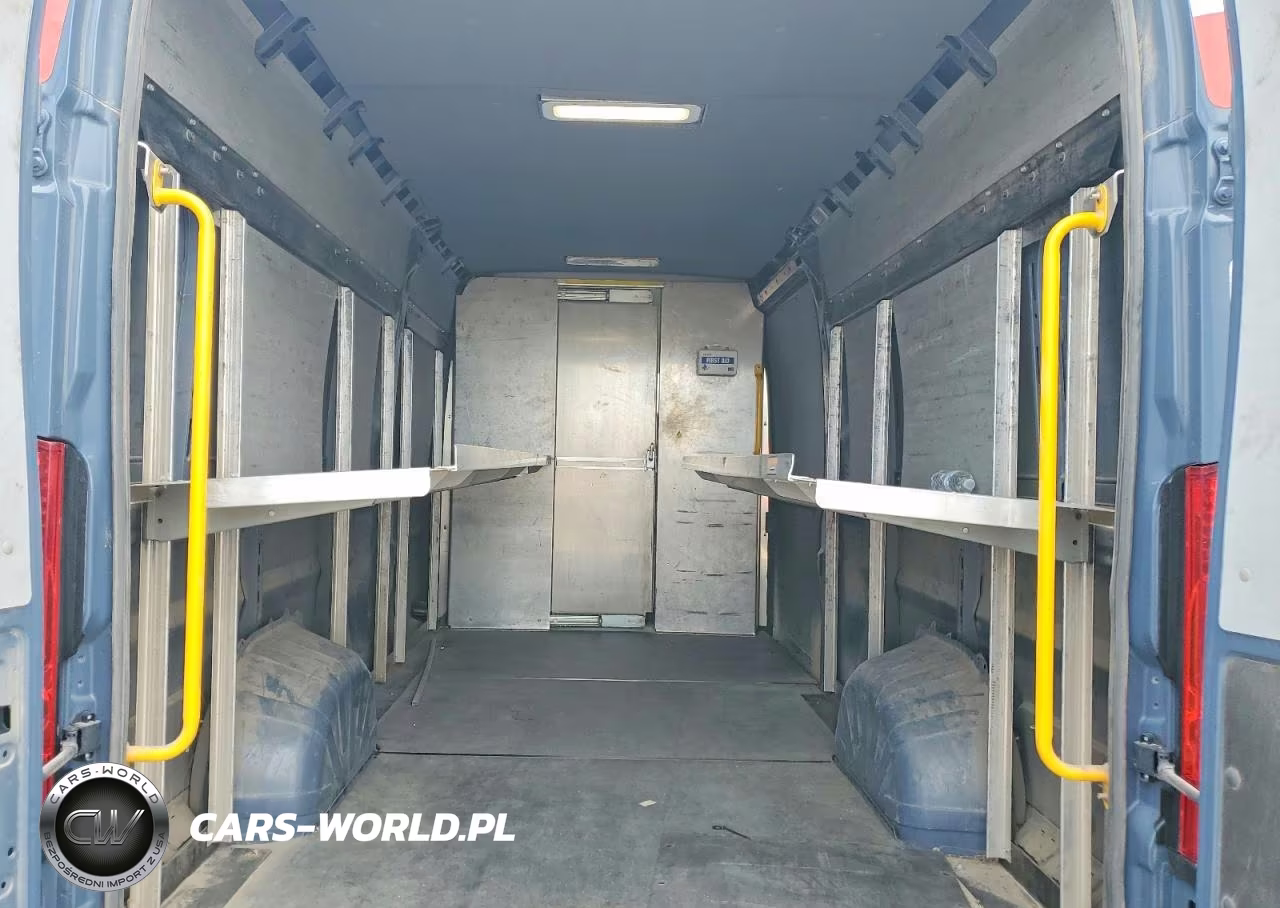 2020 Ram Promaster 3500 Delivery Van VIN:3C6URVJG2LE143647 - 10