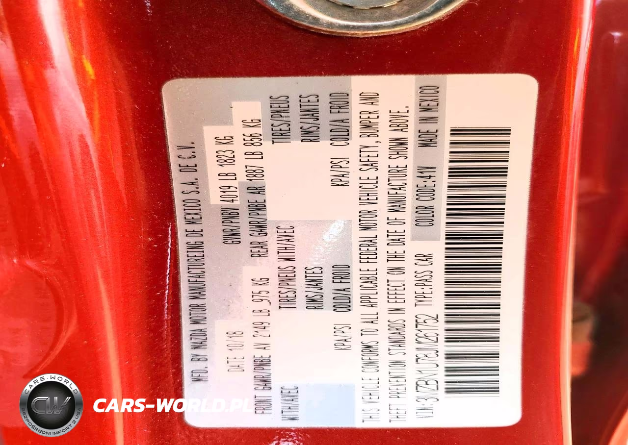 2018 Mazda 3 Sport VIN:3MZBN1U78JM261752 - 12