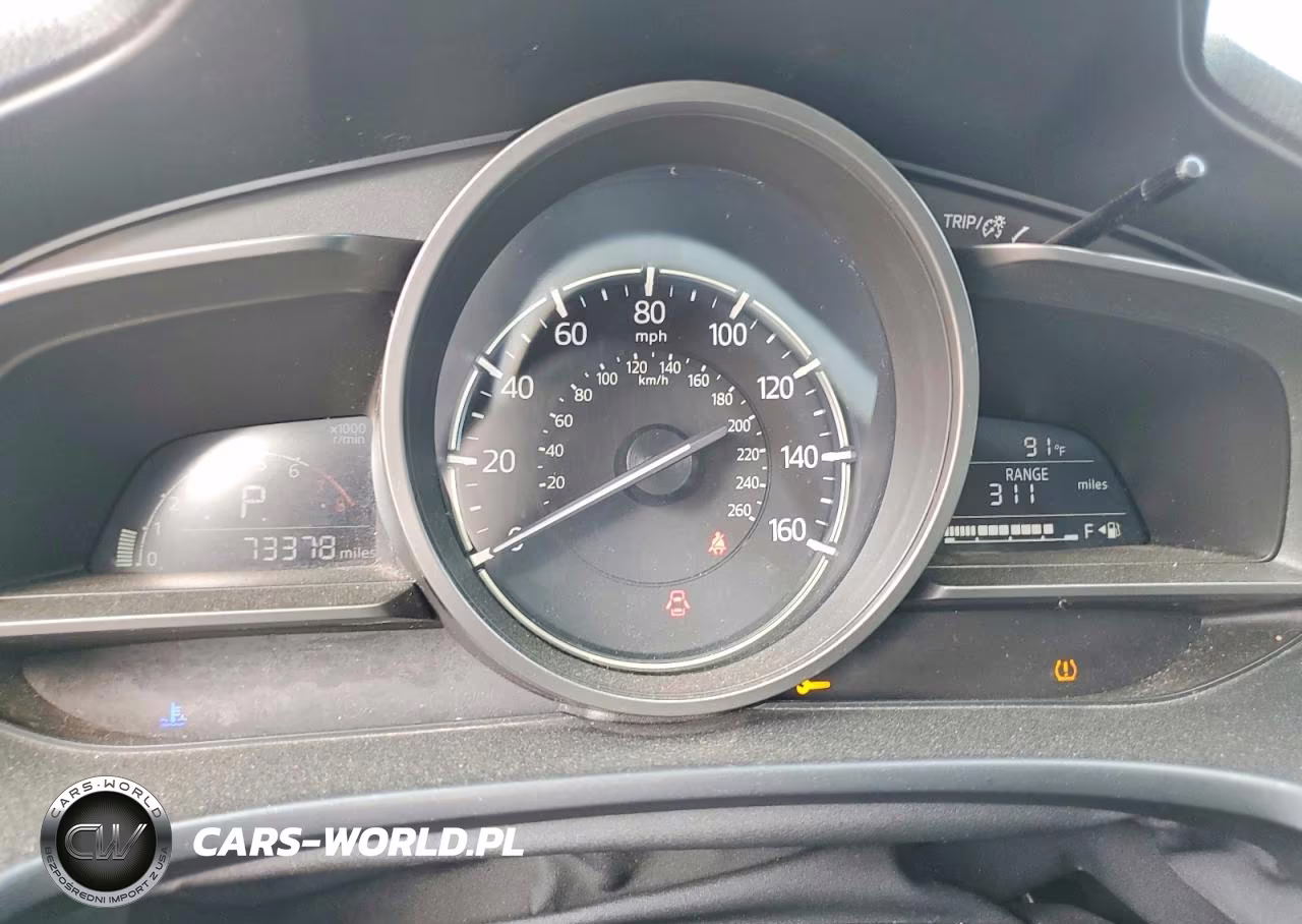 2018 Mazda 3 Sport VIN:3MZBN1U78JM261752 - 9