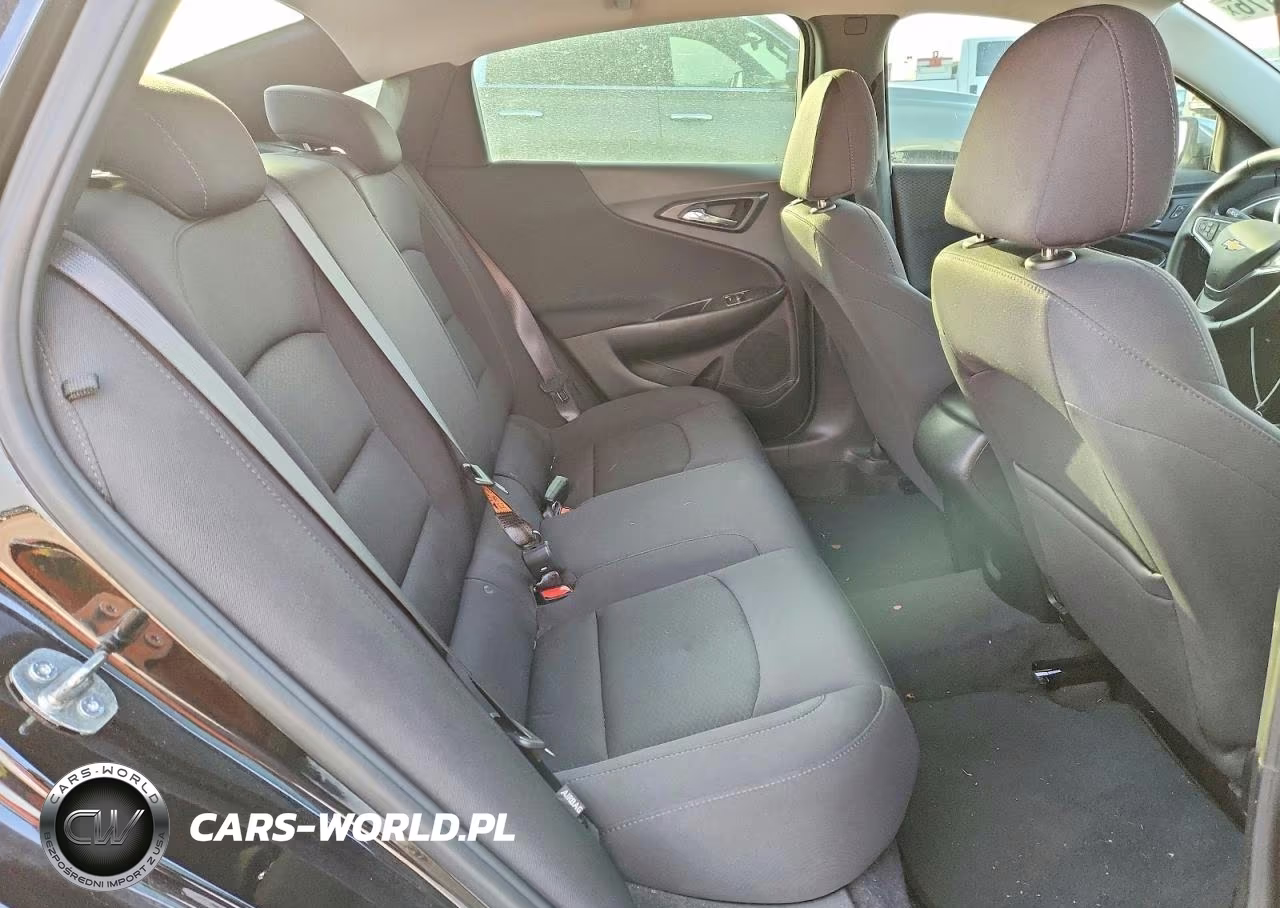 2023 Chevrolet Malibu Rs VIN:1G1ZG5ST1PF120199 - 10