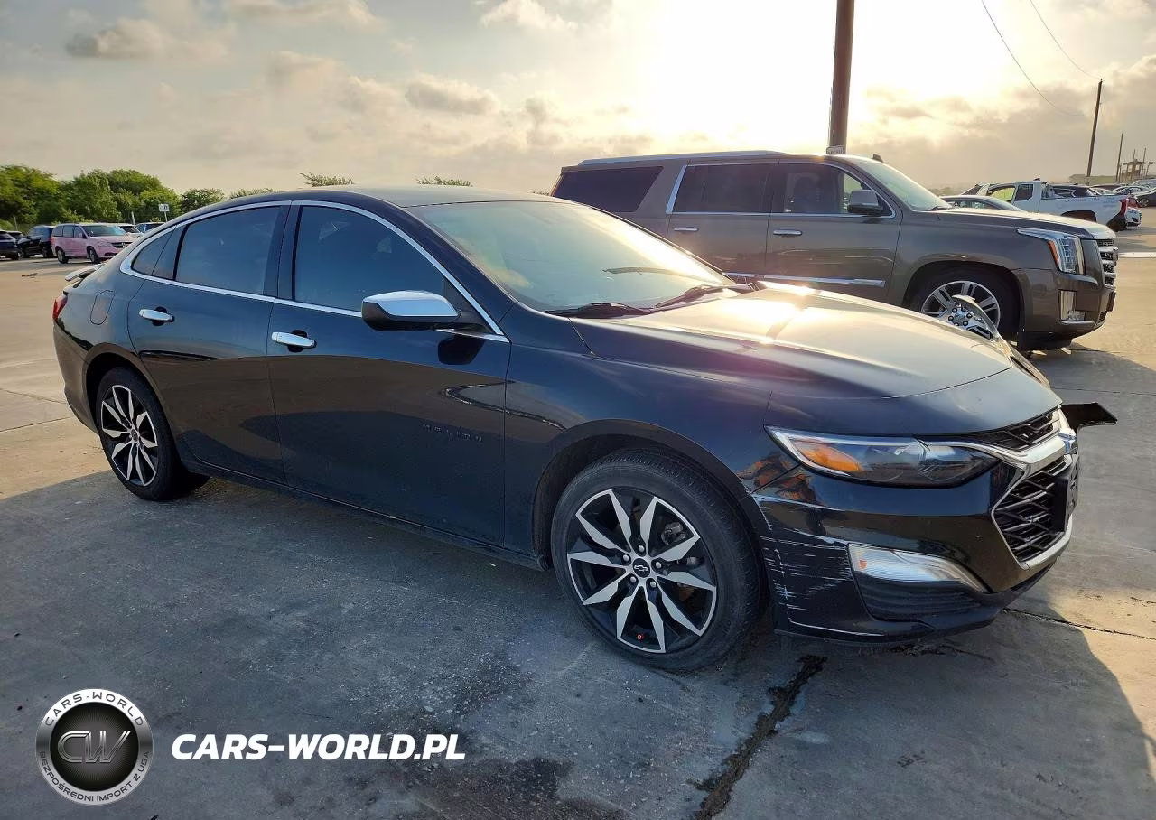 2023 Chevrolet Malibu Rs VIN:1G1ZG5ST1PF120199 - 4