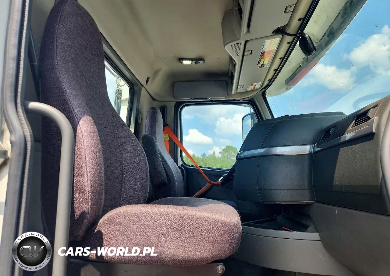 2020 Volvo Vnr - Semi Truck VIN:4V4WC9EH2LN243194 - 6