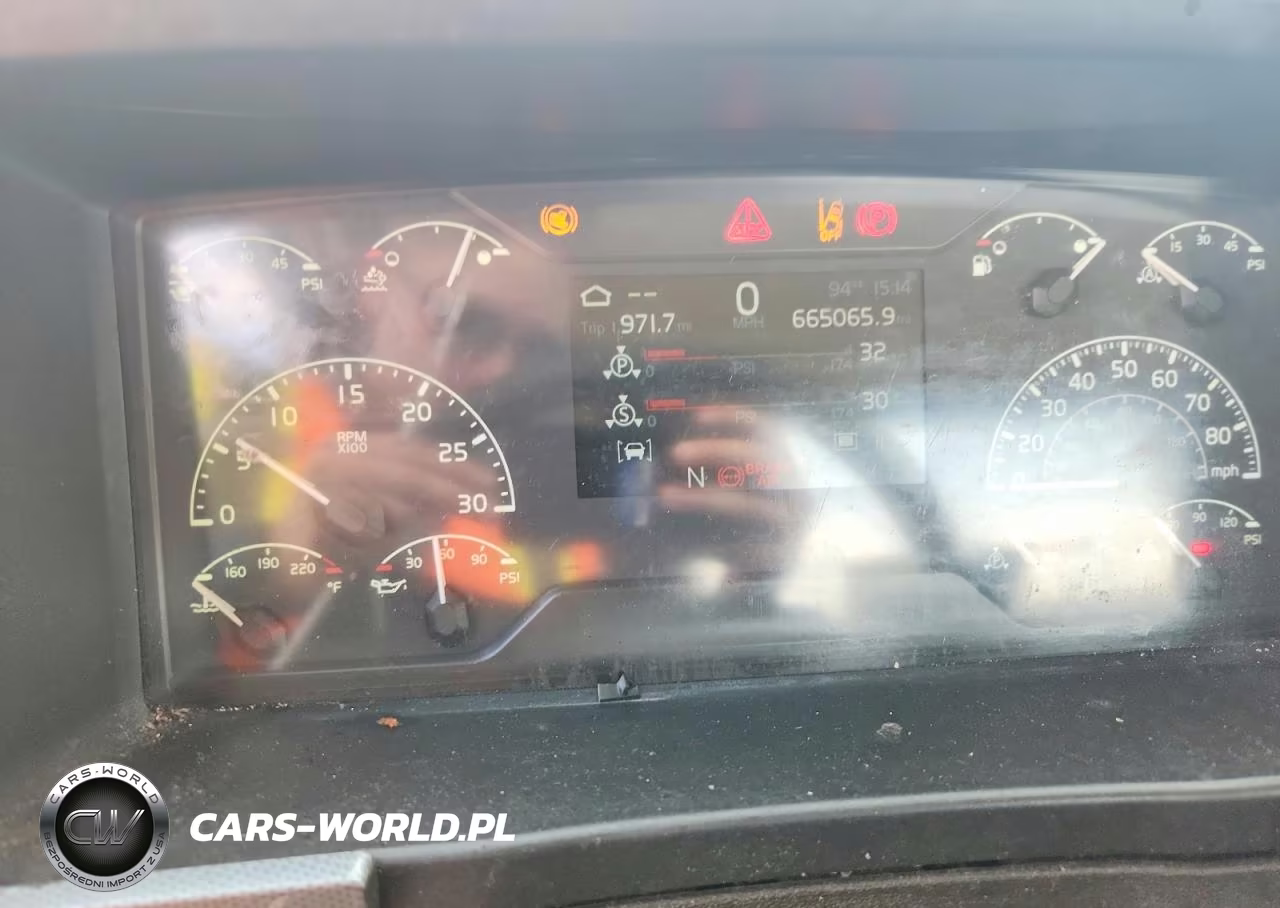 2020 Volvo Vnr - Semi Truck VIN:4V4WC9EH2LN243194 - 8