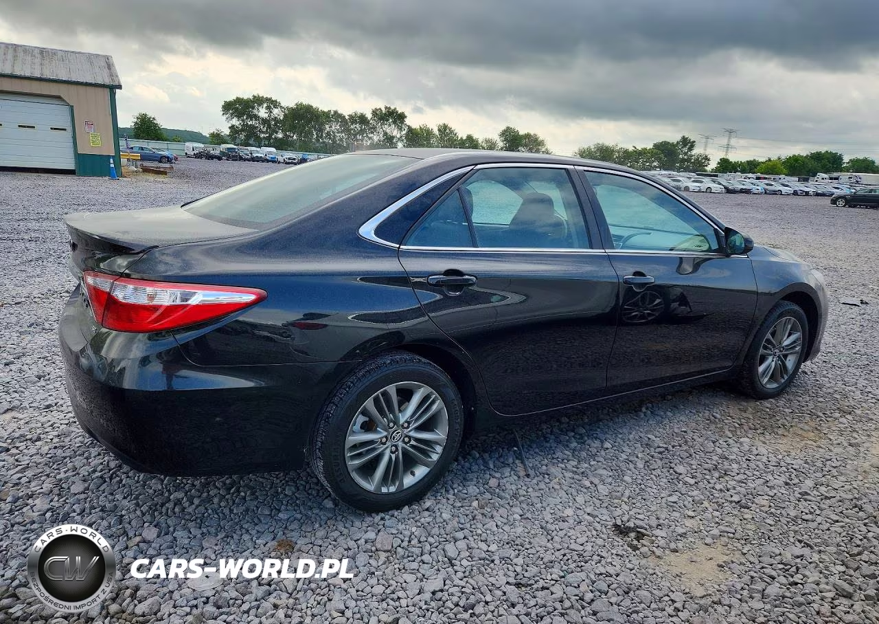 2017 Toyota Camry Se VIN:4T1BF1FKXHU421813 - 3