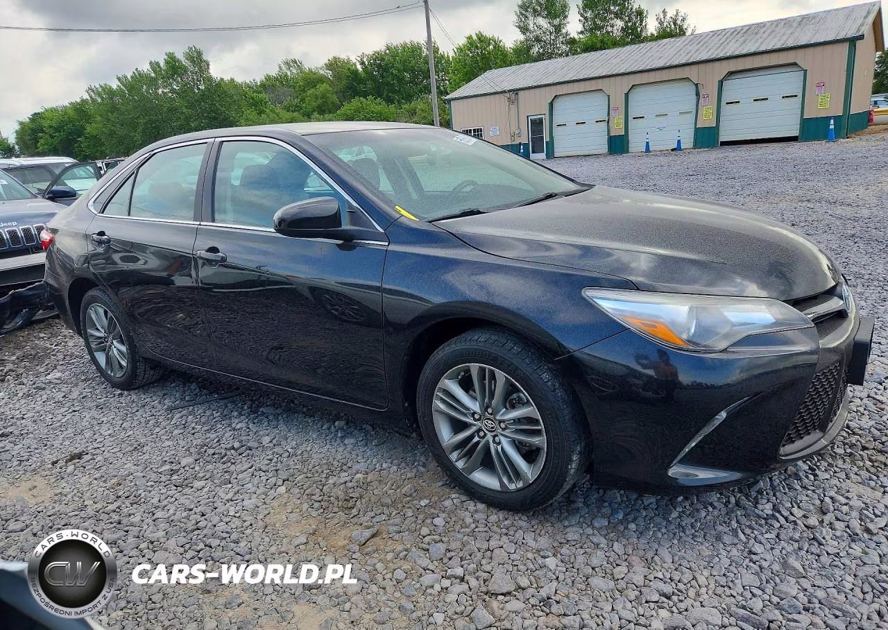 2017 Toyota Camry Se VIN:4T1BF1FKXHU421813 - 4