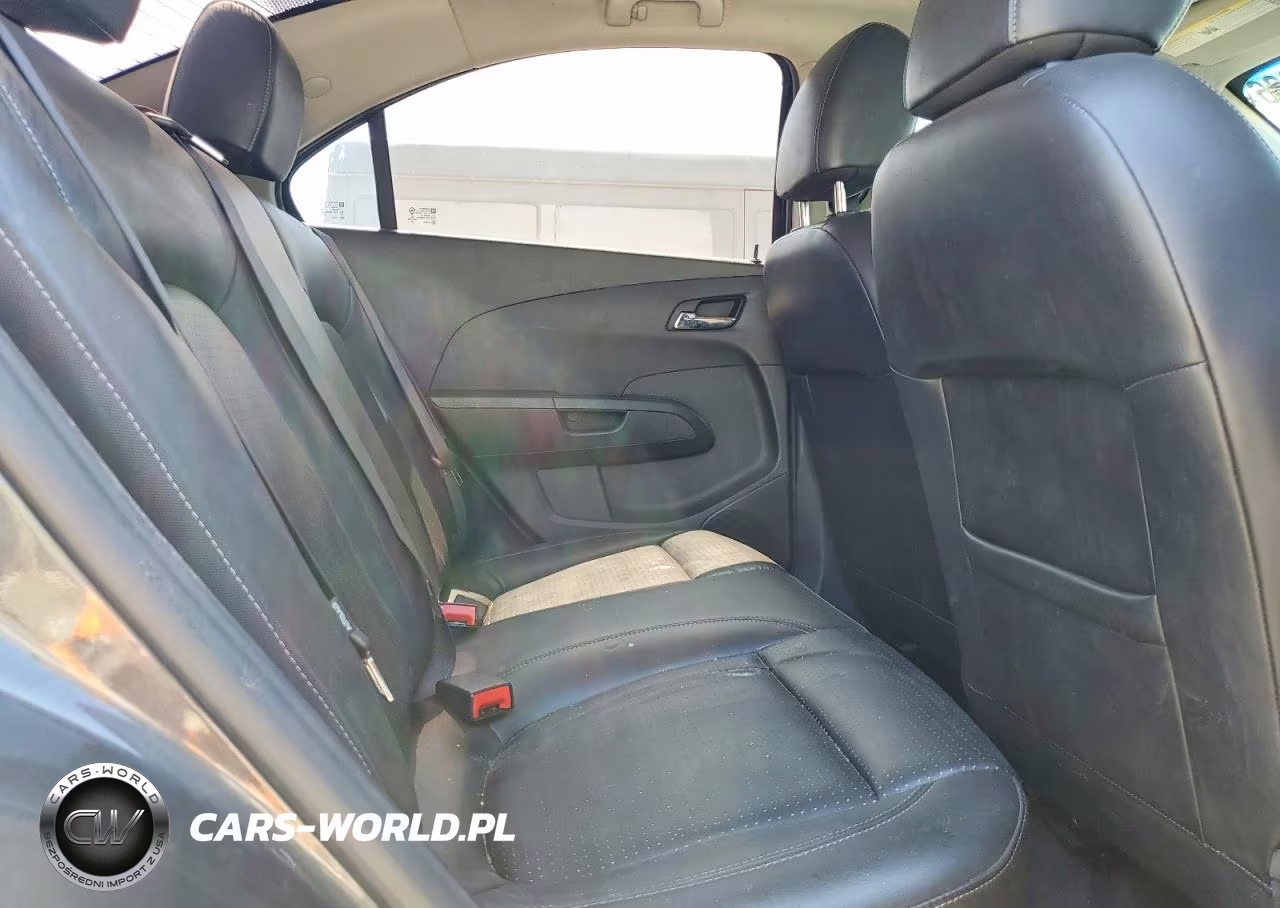 2017 Chevrolet Sonic Premier VIN:1G1JF5SB3H4134884 - 10
