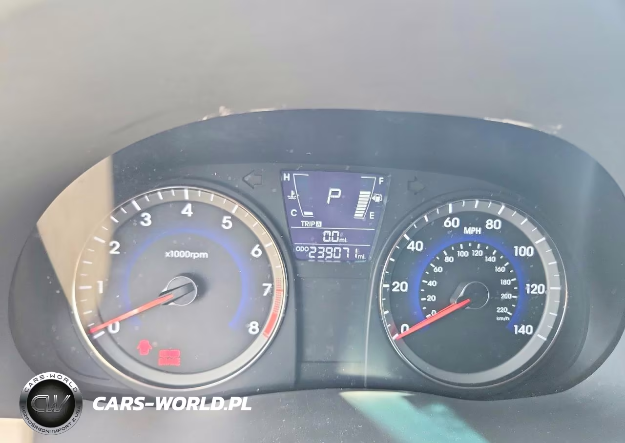 2013 Hyundai Accent Gls VIN:KMHCT4AEXDU548524 - 9