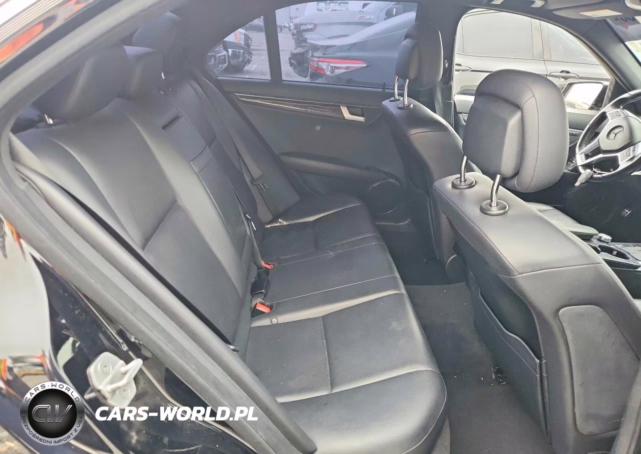 2012 Mercedes-Benz C 300 4Matic VIN:WDDGF8BBXCA719691 - 10