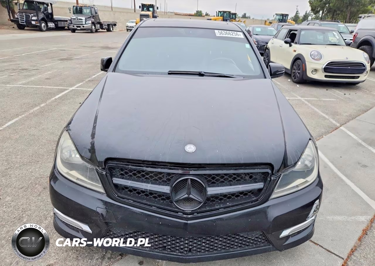 2012 Mercedes-Benz C 300 4Matic VIN:WDDGF8BBXCA719691 - 5