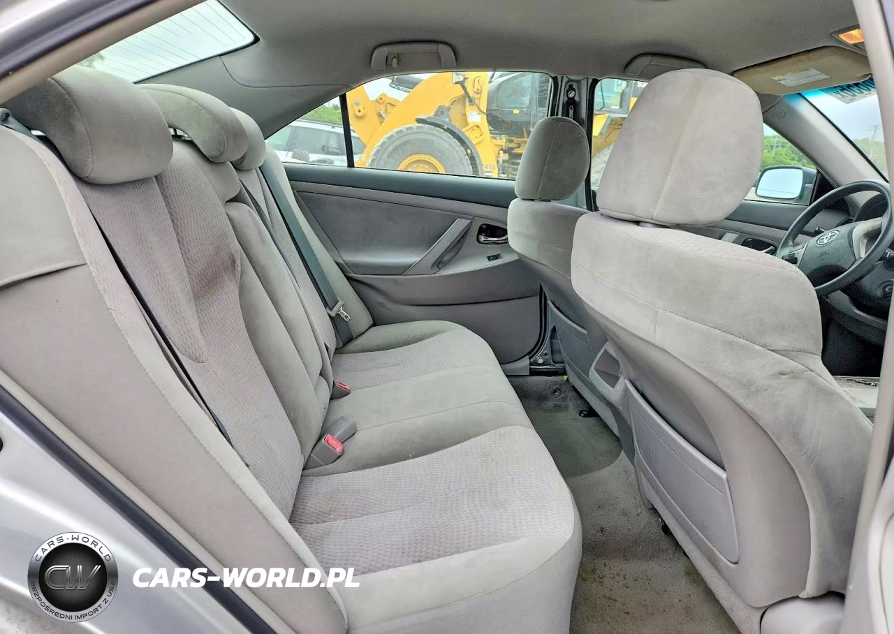 2010 Toyota Camry Le VIN:4T1BF3EKXAU573190 - 10