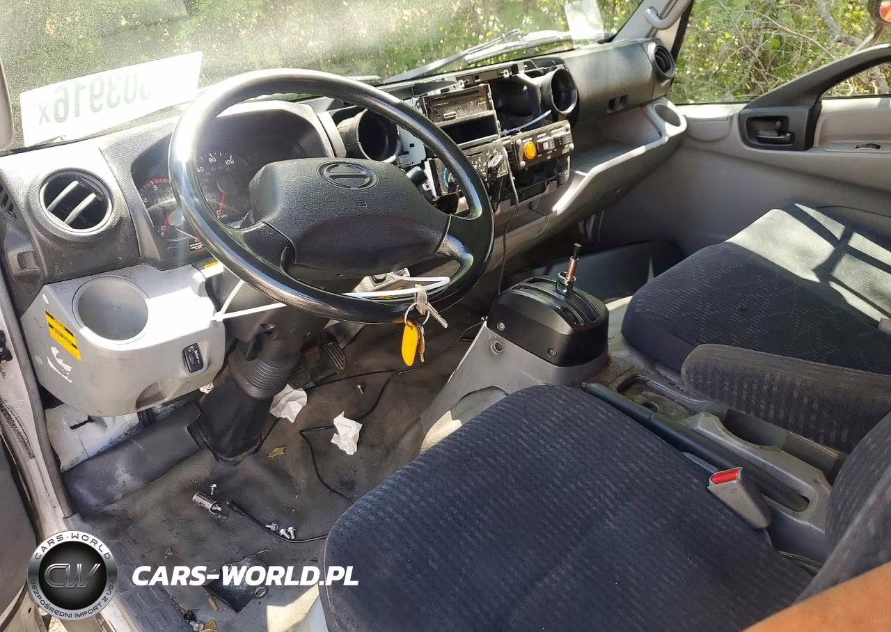 2017 Hino 195 VIN:JHHSDM2H9HK005752 - 8