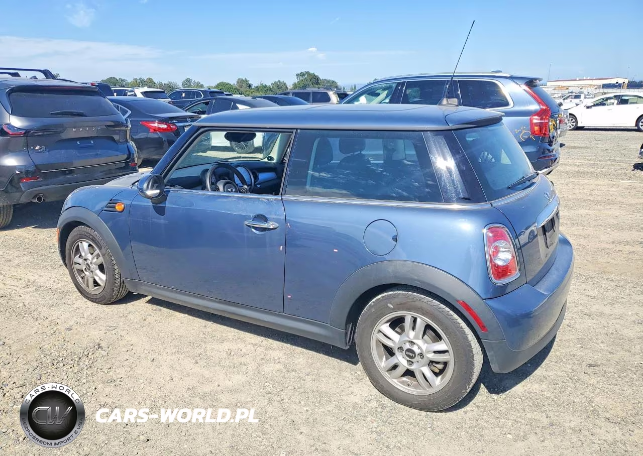 2011 Mini Cooper VIN:WMWSU3C51BT097634 - 2