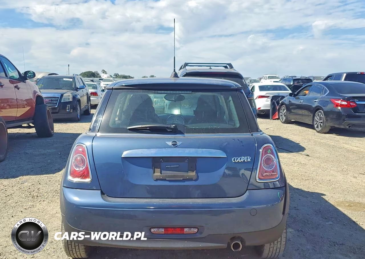 2011 Mini Cooper VIN:WMWSU3C51BT097634 - 6
