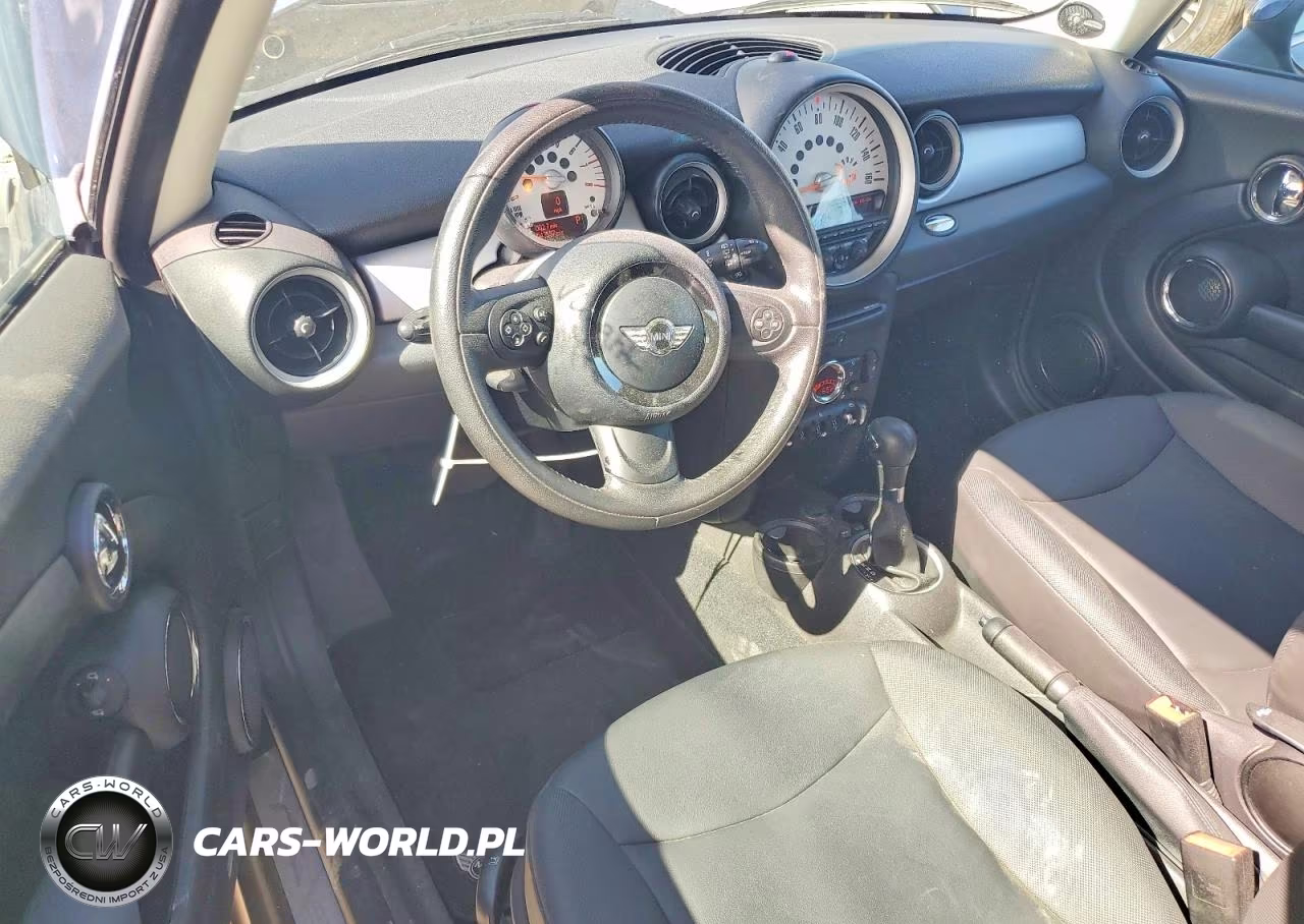 2011 Mini Cooper VIN:WMWSU3C51BT097634 - 8