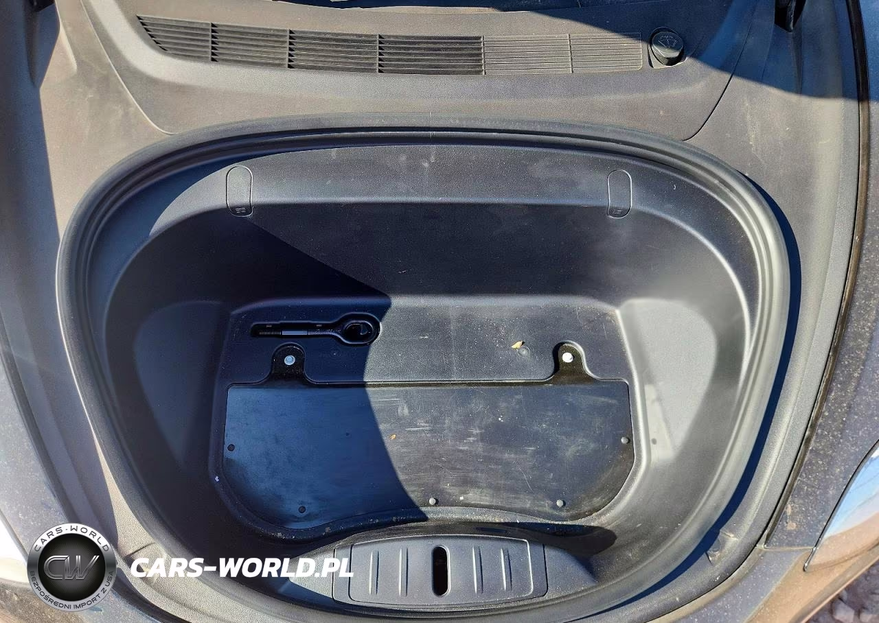 2018 TESLA MODEL 3  VIN:5YJ3E1EB4JF144295 - 11