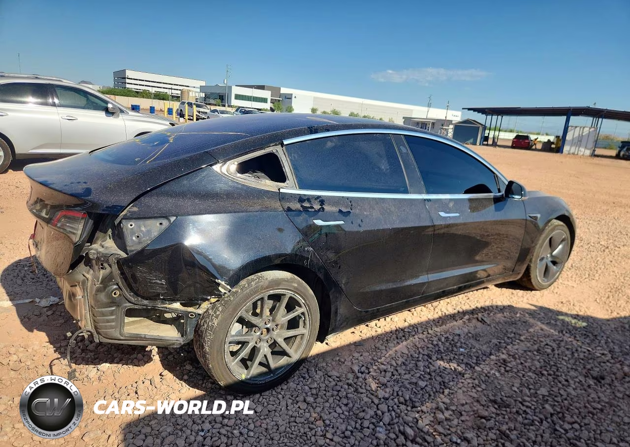2018 TESLA MODEL 3  VIN:5YJ3E1EB4JF144295 - 3