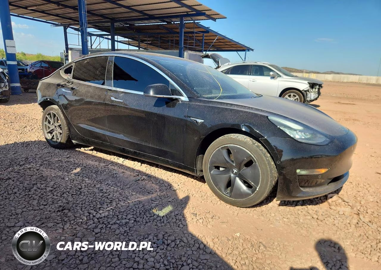 2018 TESLA MODEL 3  VIN:5YJ3E1EB4JF144295 - 4