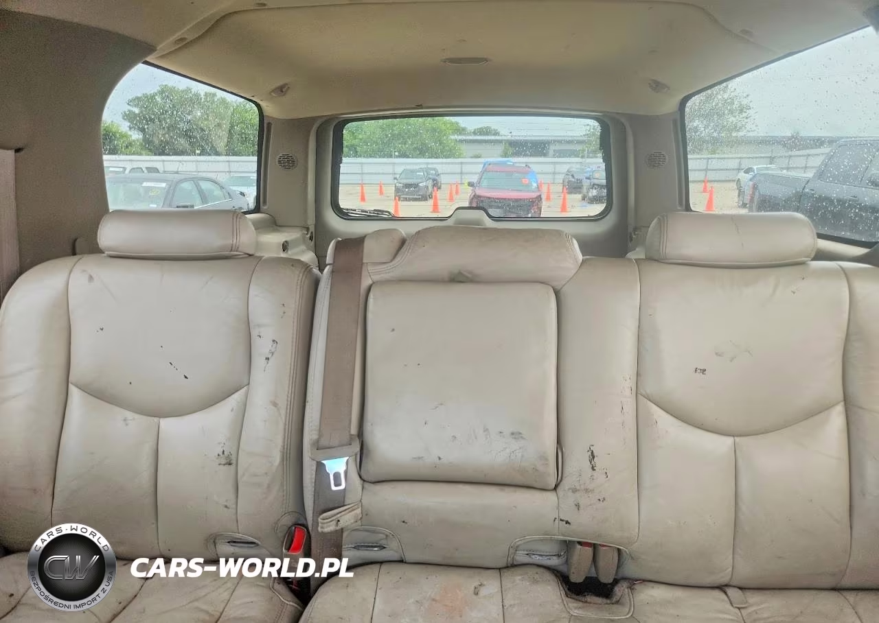 2003 Chevrolet Suburban C1500 VIN:1GNEC16Z93J129157 - 10