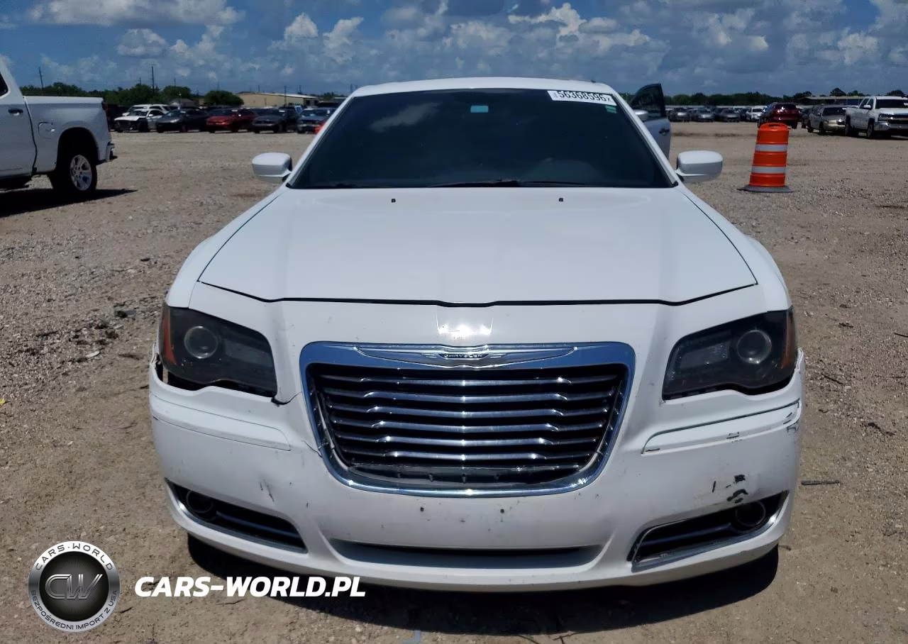 2013 Chrysler 300 S VIN:2C3CCABG9DH732685 - 5
