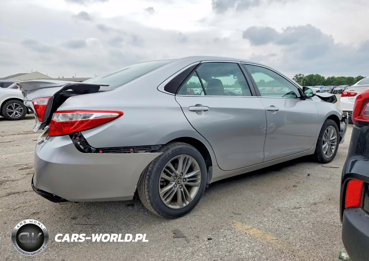 2017 Toyota Camry Se VIN:4T1BF1FK6HU283056 - 3