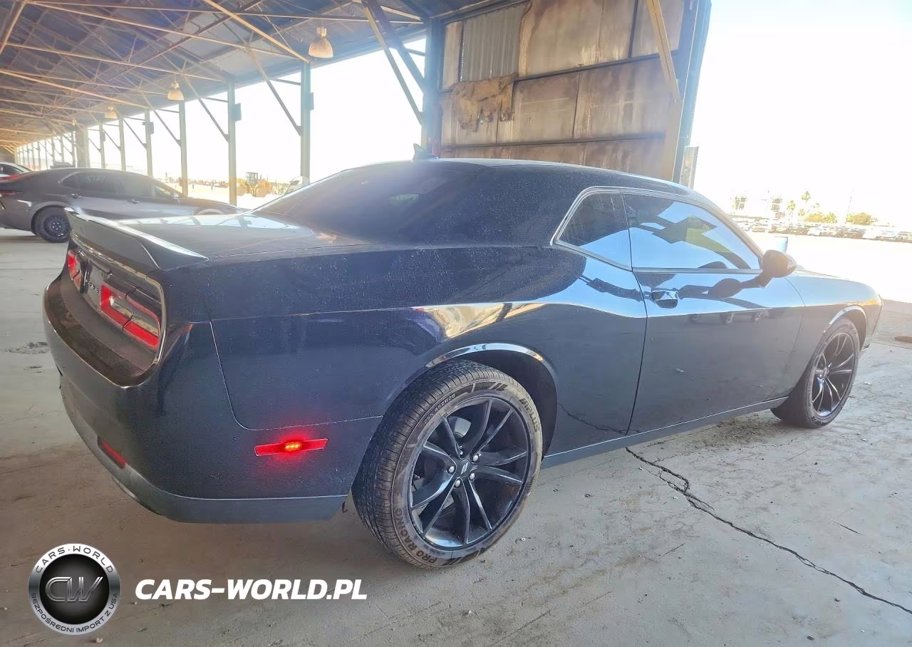 2017 Dodge Challenger Sxt VIN:2C3CDZAGXHH651486 - 3