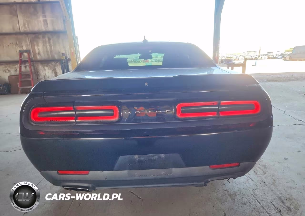 2017 Dodge Challenger Sxt VIN:2C3CDZAGXHH651486 - 6