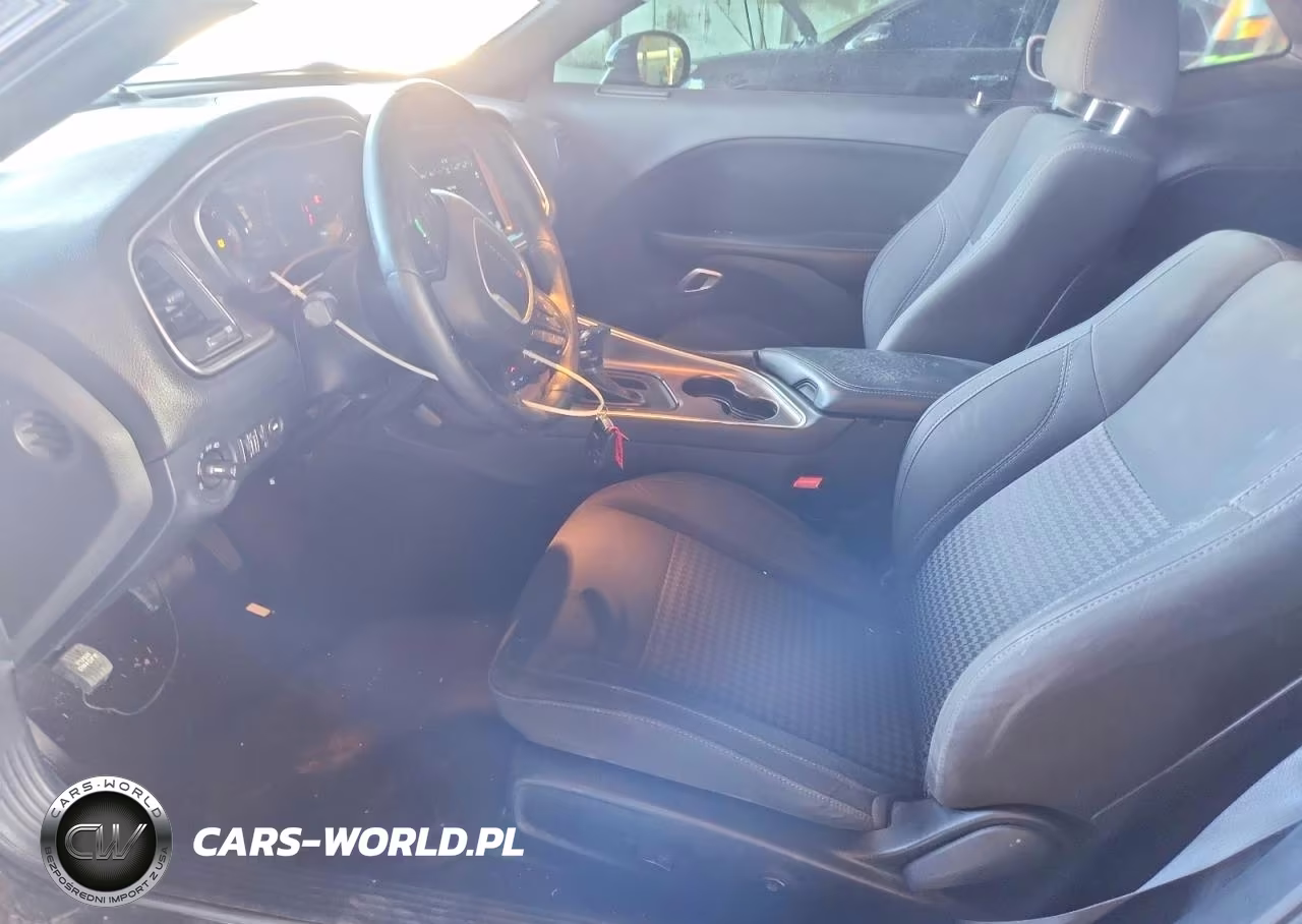 2017 Dodge Challenger Sxt VIN:2C3CDZAGXHH651486 - 7